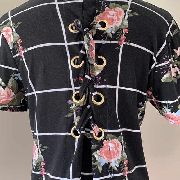 ‼️SOLD‼️ Casual | dressy top - Picture 4 of 6